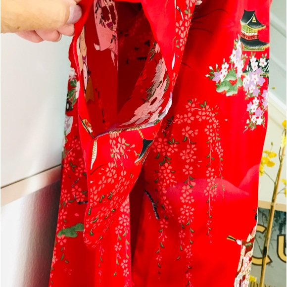Japanese Print KIMONO - Wearable Art! - Picture 10 of 16